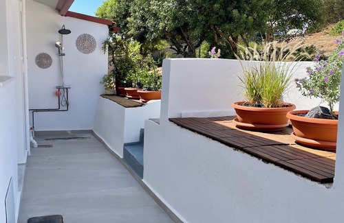 Lavreotiki Cottage | Art Sounion, Seafront Elegance