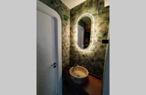 Cimadevilla Apartment | Arte y descanso. Apartamento ubicado al lado del Puerto deportivo, en pleno casco histórico-artístico de Cimadevilla y entre las dos principales playas de Gijón.