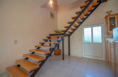 Fiolitis House | Artemis House