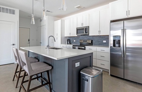 Austin Apartment | Artesian 2BD 1 - Two Bedroom Apartment, Sleeps 4