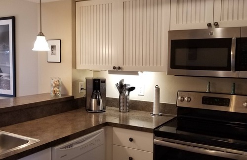 Avon Condo | Artful Comfort Honoring Sailors and the Sea