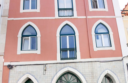 Santos Apartment | Arthistorian's Residence ★ central & sunny