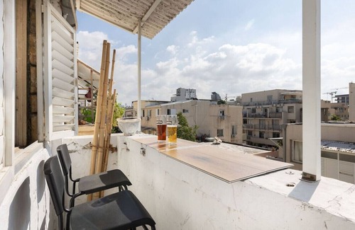 Florentin Apartment | Artistic 2BR Apt w Balcony in Florentin Center