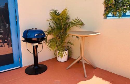 Sagrado Corazon Apartment | Artistic Apartment with Private Open Terrace MM11