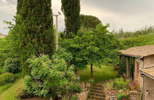 Corbara Apartment | Artistic loft in the countryside between Orvieto and Lake Bolsena