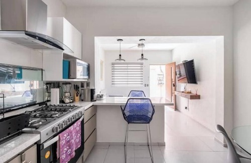 Hipodromo Condesa Apartment | Artsy 3-Story Home in La Condesa