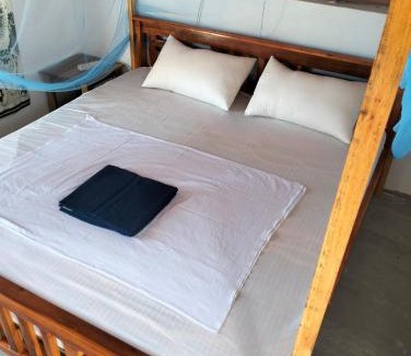 Pottuvil Division 2 Hotel | Arugam Bay Beach Morea