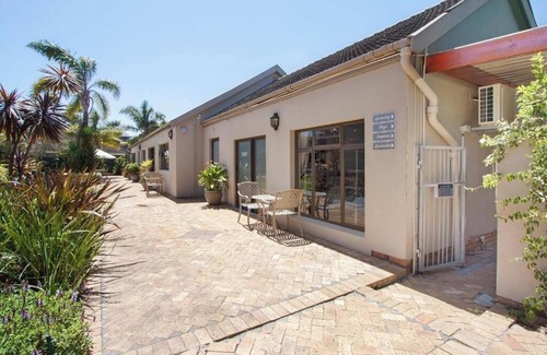 Lakeside Apartment | Arum Self catering - King Unit