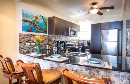 Barrio Los Villalobos Condo | AS SEEN ON HGTV'S BEACHFRONT BARGAIN HUNT! Jaco Beachfront PALMS 2br/2ba