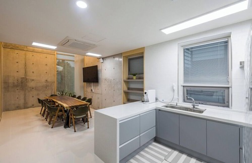 Oeseo House | Asamo poolvilla