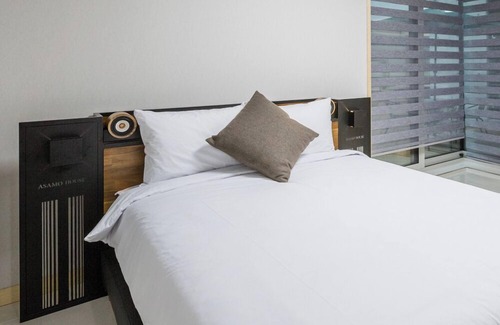 Oeseo House | Asamo poolvilla
