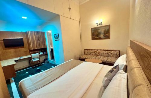 Connaught Place Hotel | ASAR CP Outer Circle