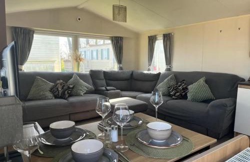 Sheerness House | Ashcroft Coast - 2 Bed - Sleeps 4 - Pets Ok
