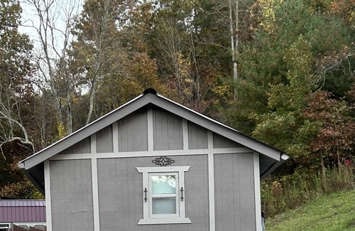 Weaverville Cottage | Asheville/Weaverville tiny home