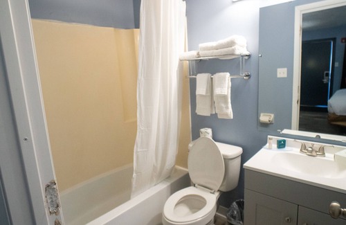 Plainfield Hotel | Ashley Motel