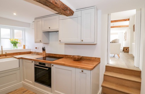 Blockley House | ASHTON HOUSE, pet friendly, character holiday cottage in Blockley