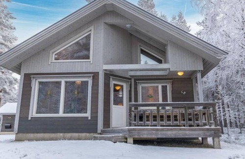 Pyhatunturi House | Aslakin Helmi B by Interhome