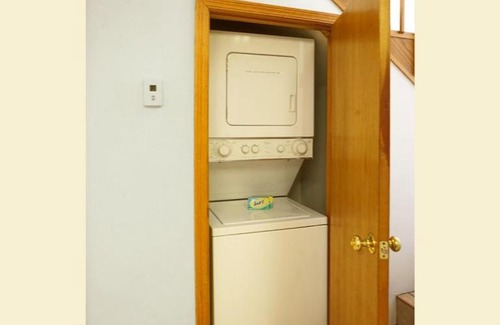 June Lake Apartment | Aspen Meadows 11