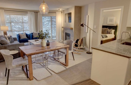 Whistler Condo | Aspens #548 Prime Ski-in Ski-out Location! Top Floor Unit, Pool, Hot tubs, BBQ