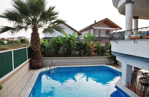 Ammoudia Condo | Aspri Villa Apartment 1, 300 m to the beach