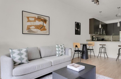 Assembly Square Apartment | Assembly Row 1br w gym wd nr Assembly T stop BOS-778