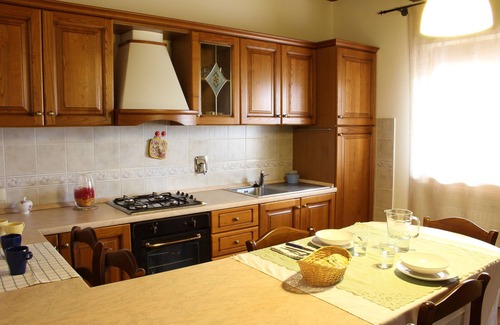 Gualdo Cattaneo Apartment | "Assisi " appartement in the Villa di Castello is situated in the middle of an olive garden