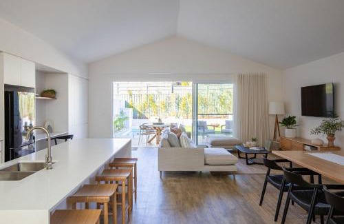 Narrawallee House | Aster
