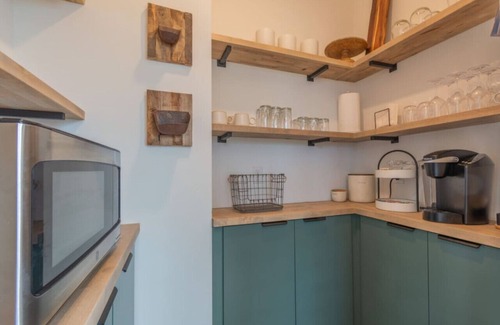 New Harmony House | Astoa Etxea: Peaceful Desert Retreat Near Zion - Long-term Stay