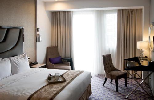 Gandaria-selatan Hotel | Aston Bellevue Radio Dalam