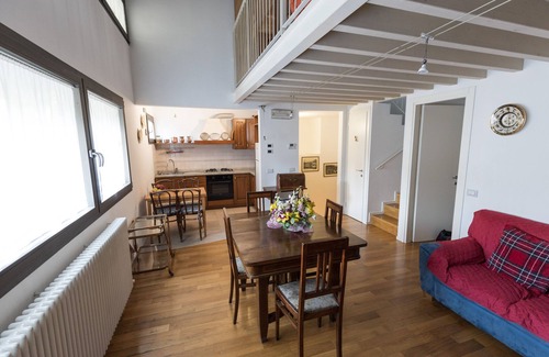 Lovere House | At 50 meters from the lake, close to all the activities, shops, the historic center.