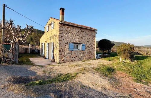 Taradeau House | At Chris's Provencal farmhouse, nestled in the heart of the vineyards