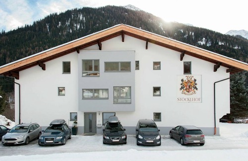 Pettneu am Arlberg Villa | 48 m² Villa ∙ 1 bedroom ∙ 5 guests