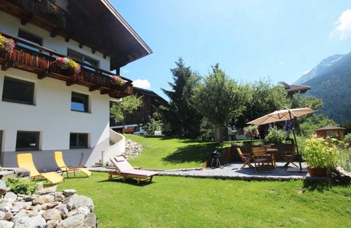 Pettneu am Arlberg Villa | 48 m² Villa ∙ 1 bedroom ∙ 5 guests