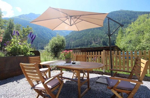 Pettneu am Arlberg Villa | 48 m² Villa ∙ 1 bedroom ∙ 5 guests