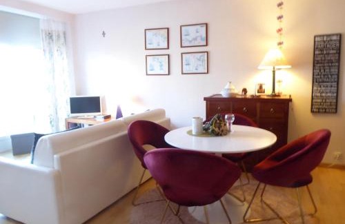 Honfleur Apartment | At the Balconies on the Digue Chic T3 for 2 to 4p baby with garage