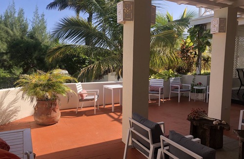 Silver Sands Villa | At the beach, Dreamin villa, staffed daily, relax recharge and enjoy. Welcome !