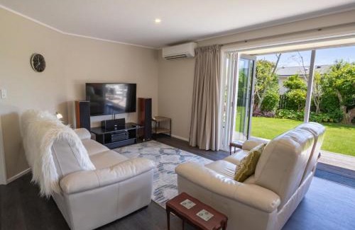 Pohara House | At The Beach - Pohara Holiday Home