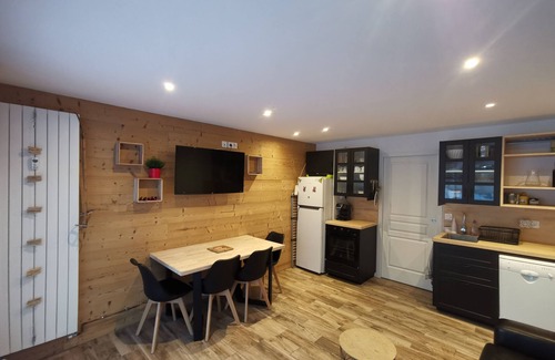 Les Deux Alpes Apartment | At the foot of the slopes, ground floor, Eperon B3