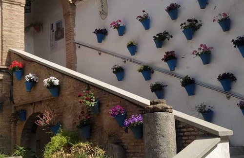 Distrito Sur House | At the foot of the Roman Bridge