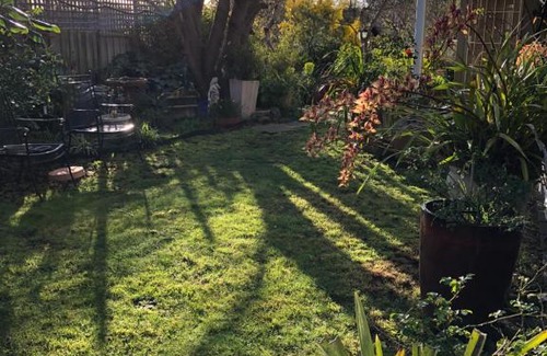Torquay Bed & Breakfast | At the Gallery