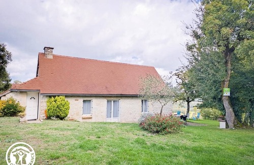 Montamel House | AT THE HEART OF TOURIST ATTRACTIONS