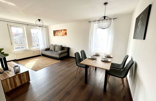 Connewitz Apartment | At the pulse of the city, incl. underground parking space & balcony