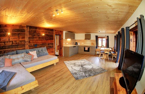Altusried Condo | At the rustic Mattes - apartment "Ludwig". Allgaeu