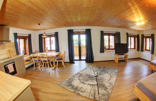 Altusried Condo | At the rustic Mattes - apartment "Ludwig". Allgaeu