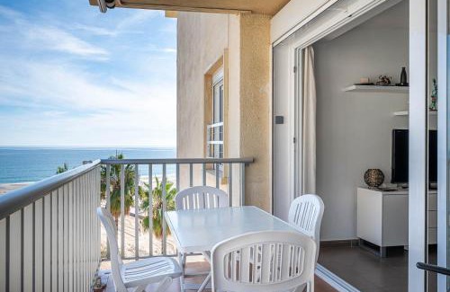 Torredembarra Apartment | AT020 Apartamento con preciosas vistas de la playa La Paella