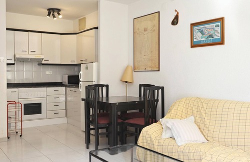 Torredembarra Apartment | AT039 LES DUNES: Apartment with A/C and pool 300 m from the beach