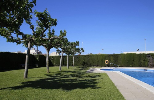 Torredembarra Apartment | AT058 LES DUNES: Apartment 300 m from the beach with communal pool