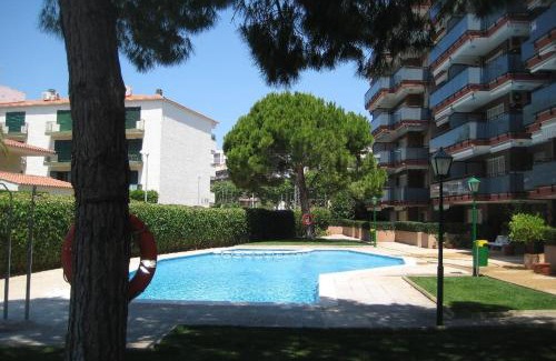 Torredembarra Apartment | AT121 Con piscina y cerca de la playa