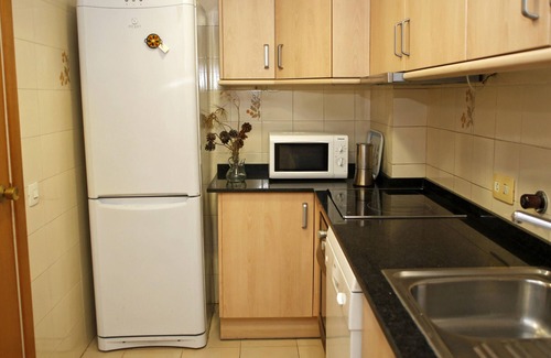 Torredembarra Apartment | AT125 Els Pins I: Apartamento con piscina en primera línea