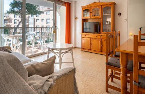 Torredembarra Apartment | AT129 Apartamento en primera línea de la playa